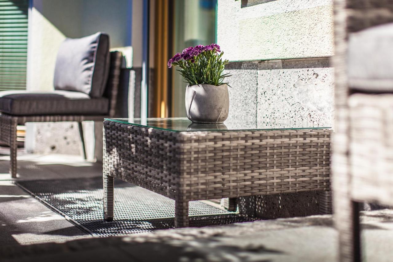 Schoenblick Appartements Тукс Экстерьер фото
