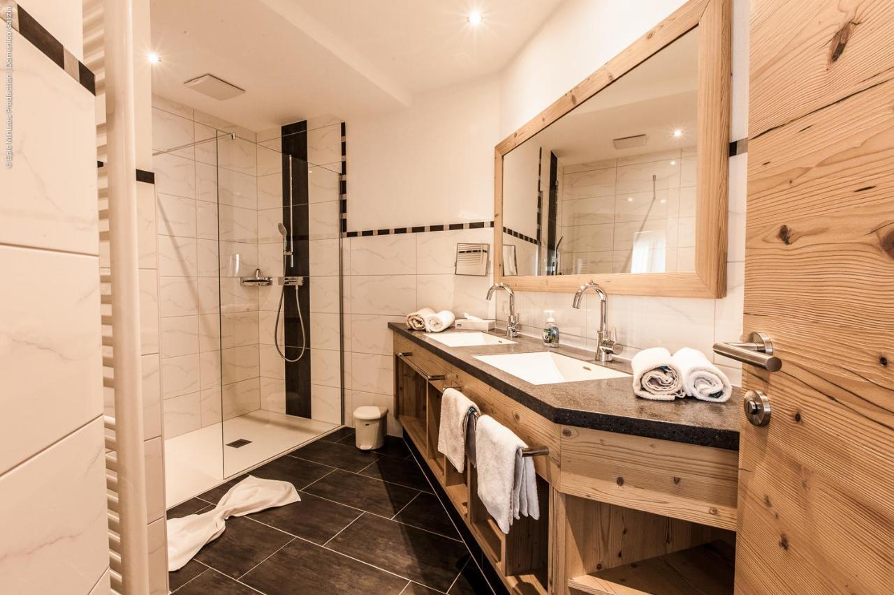 Schoenblick Appartements Тукс Экстерьер фото