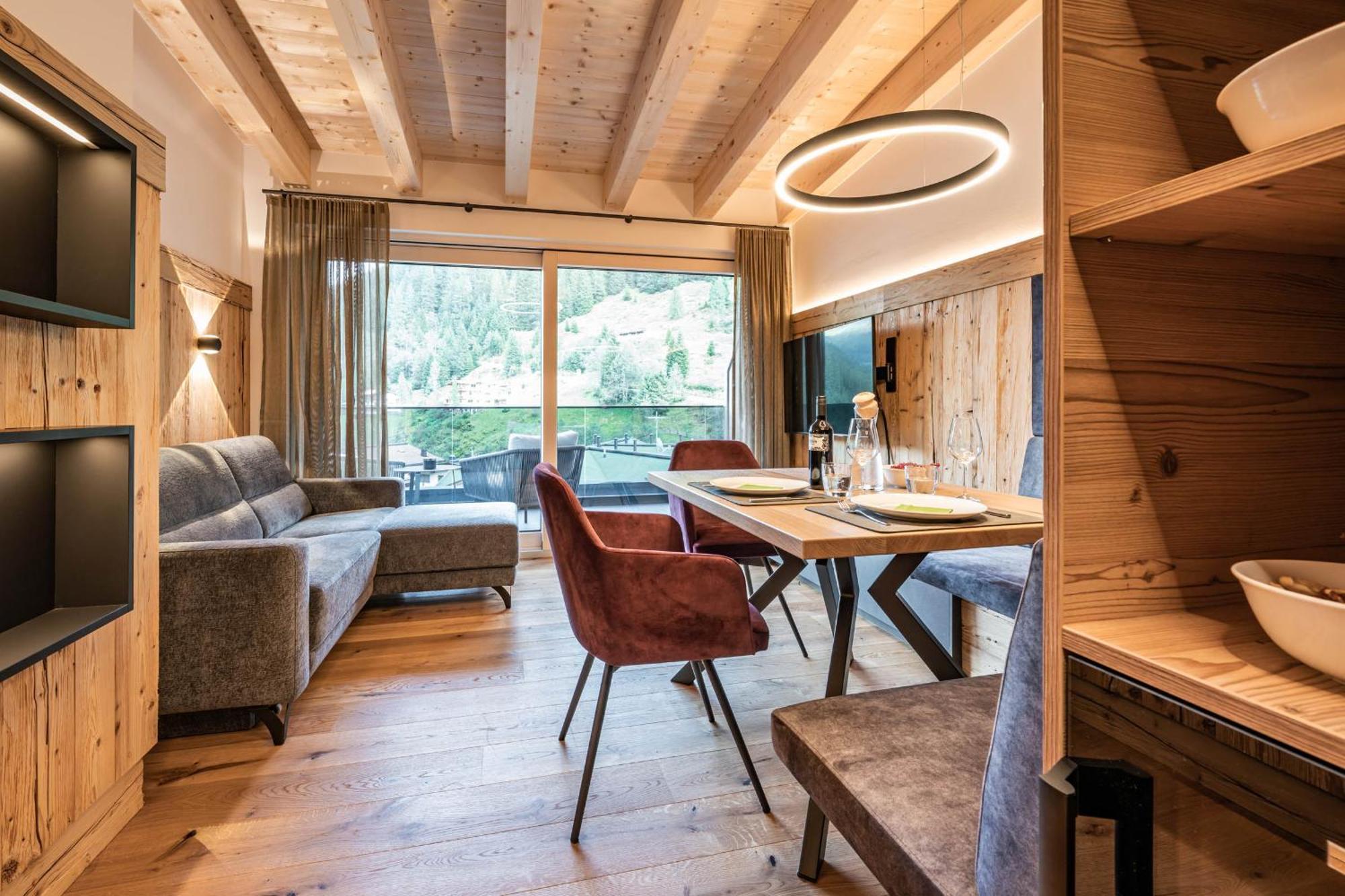 Schoenblick Appartements Тукс Экстерьер фото