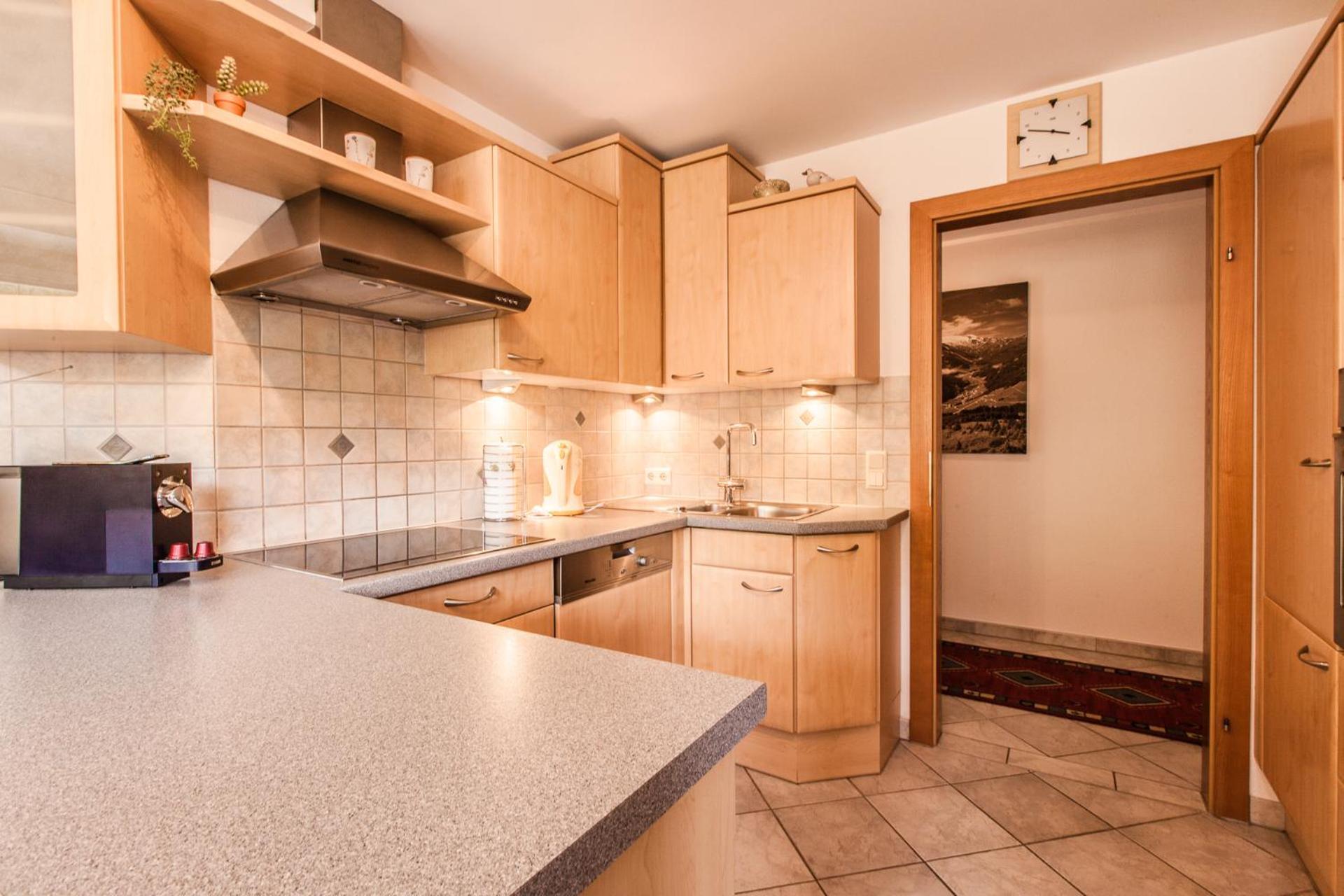 Schoenblick Appartements Тукс Экстерьер фото