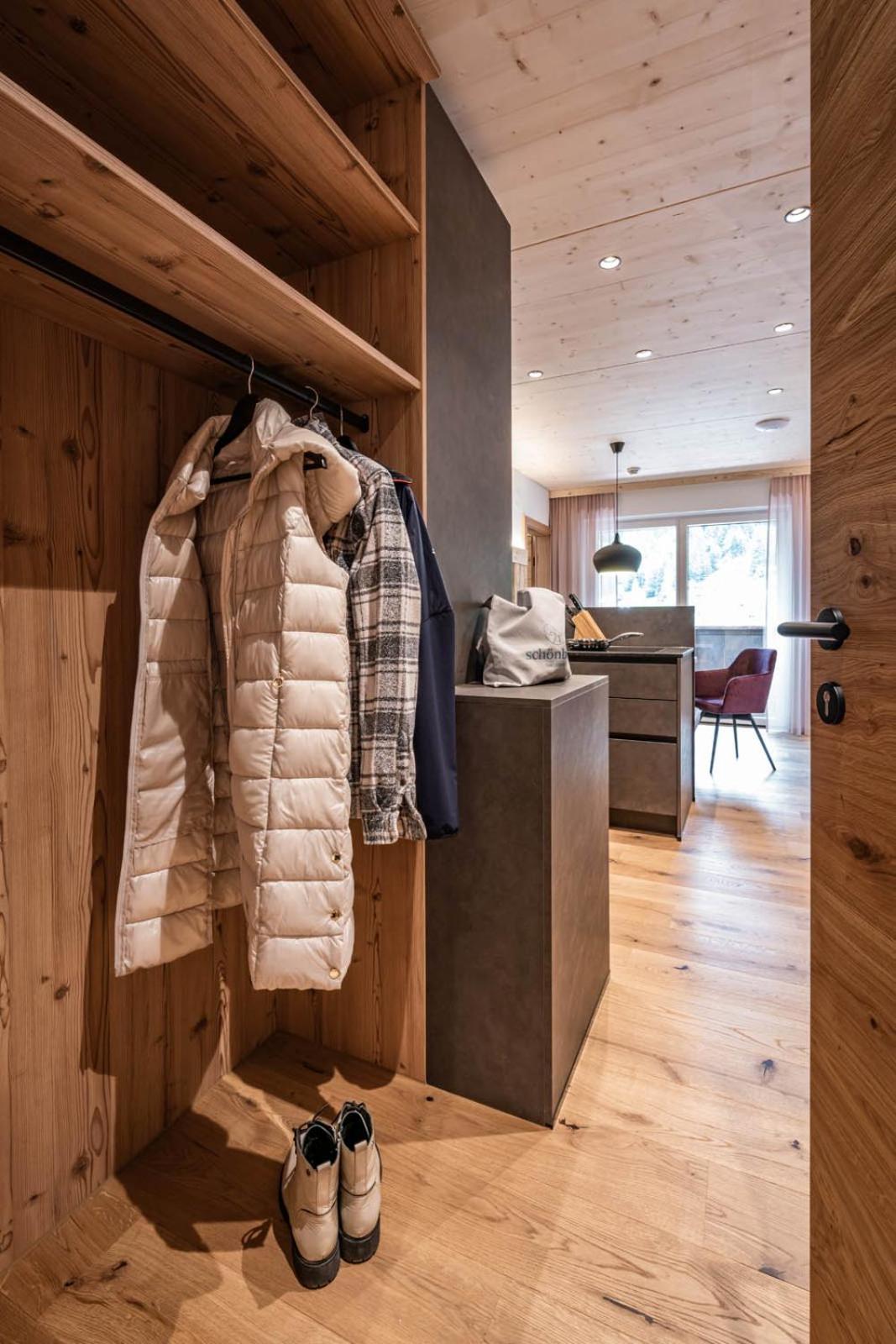 Schoenblick Appartements Тукс Экстерьер фото