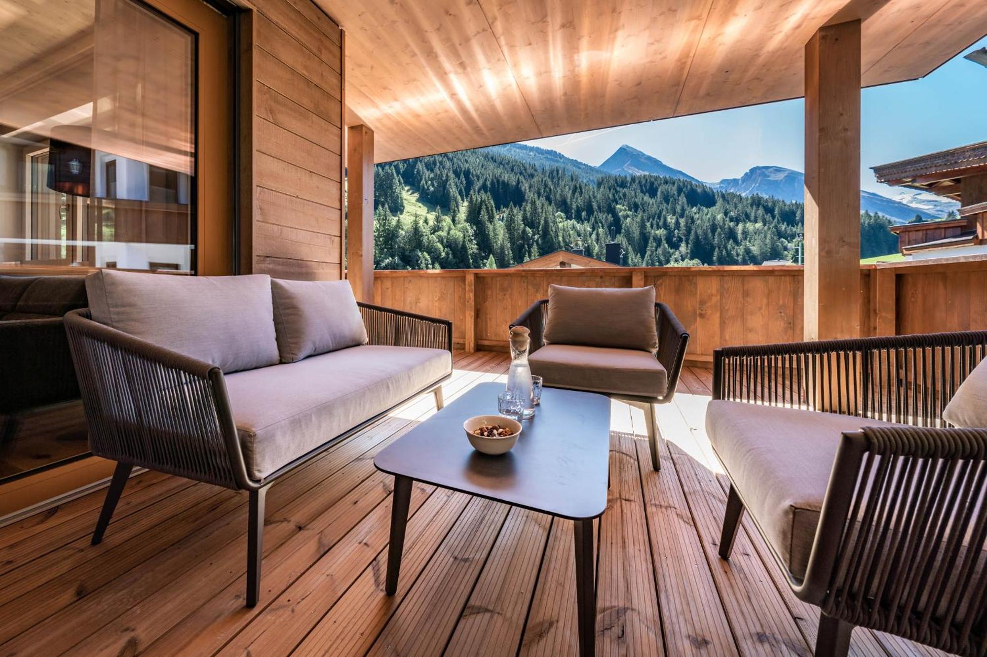 Schoenblick Appartements Тукс Экстерьер фото