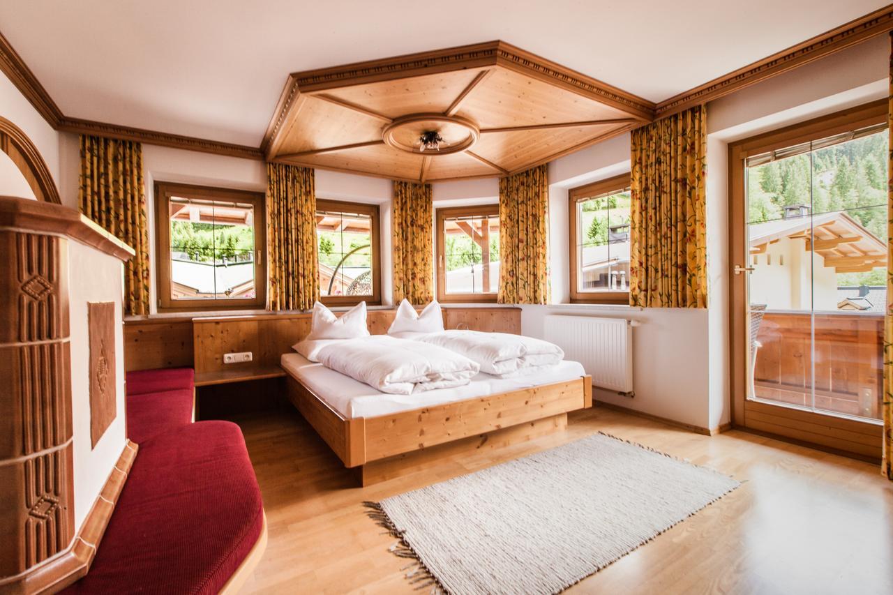 Schoenblick Appartements Тукс Экстерьер фото