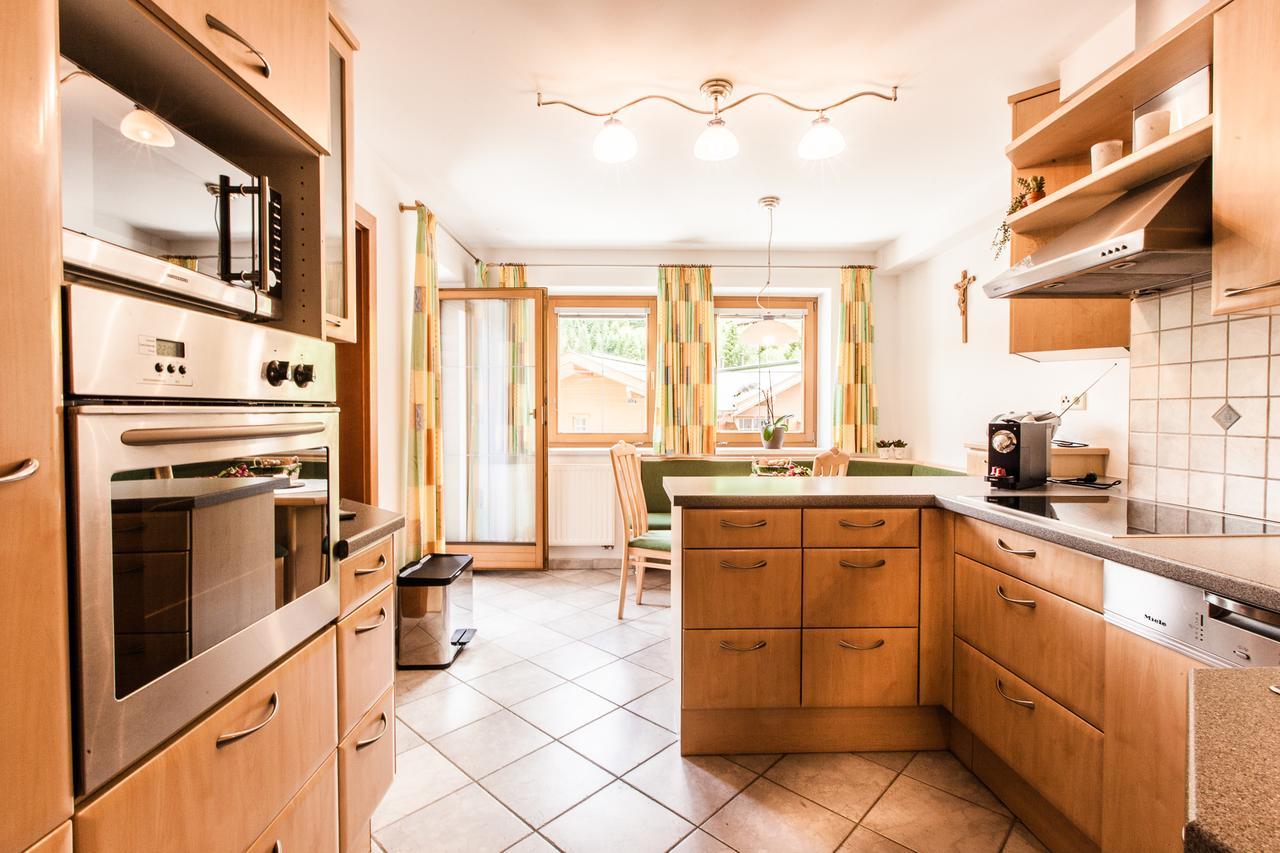 Schoenblick Appartements Тукс Экстерьер фото